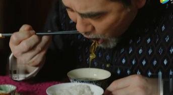 吃瓜群众吃喂饭视频,喂饭视频引发热议，揭秘日常温馨瞬间