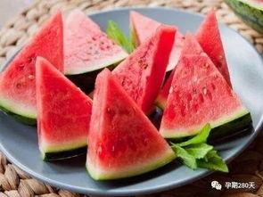 吃瓜眼晴肿,揭秘网络热议背后的真相与反思