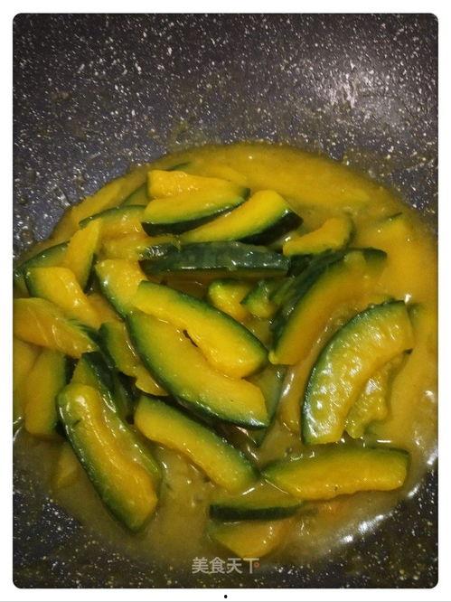 板栗瓜炒着吃,家常风味尽享舌尖盛宴